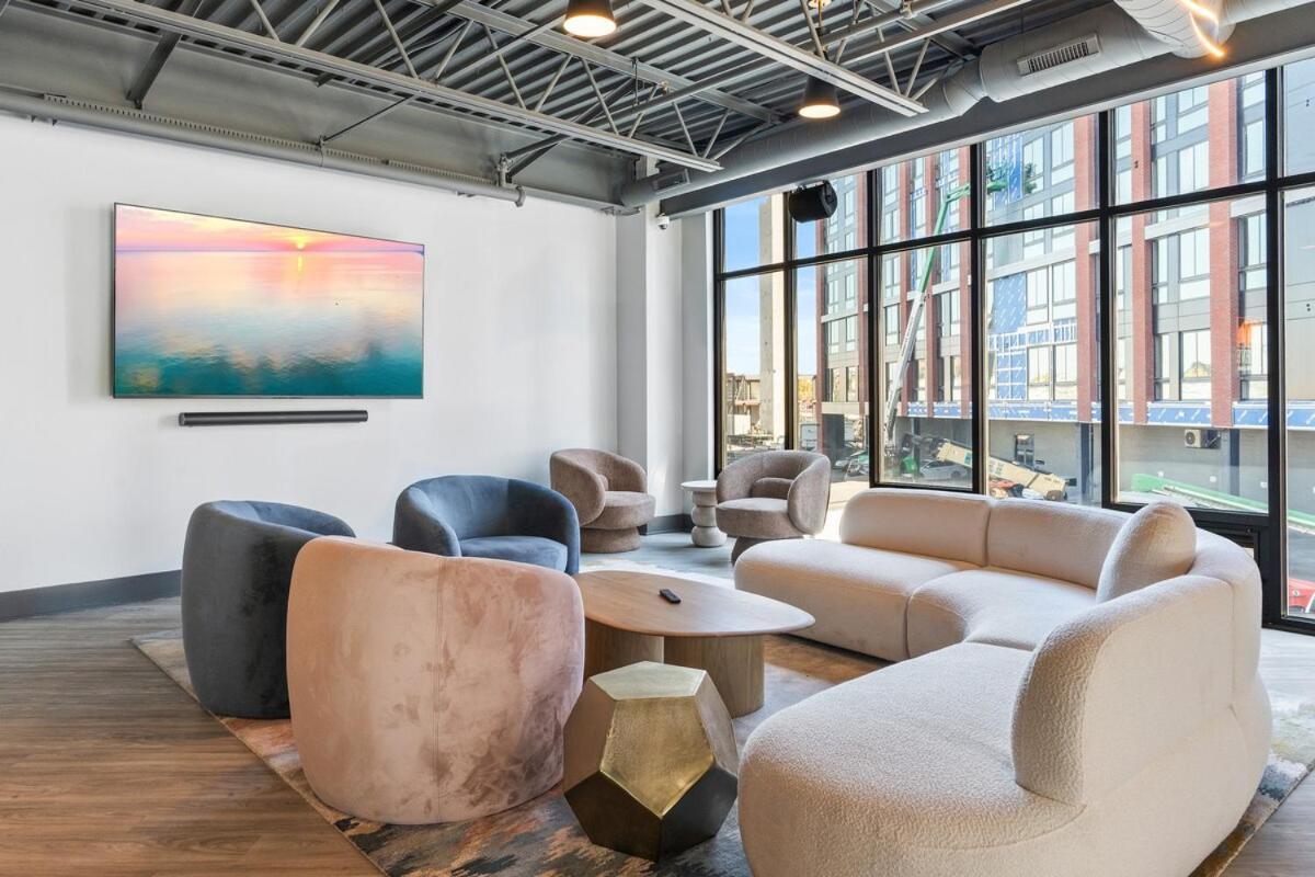 Apartment 10 Mins To Centercity, Sleeps 6, With Rooftop Views! Philadelphia
