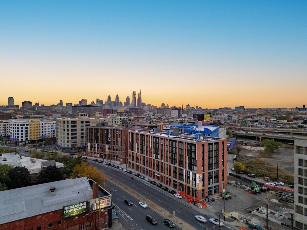 10 Mins To Centercity, Sleeps 6, With Rooftop Views! *